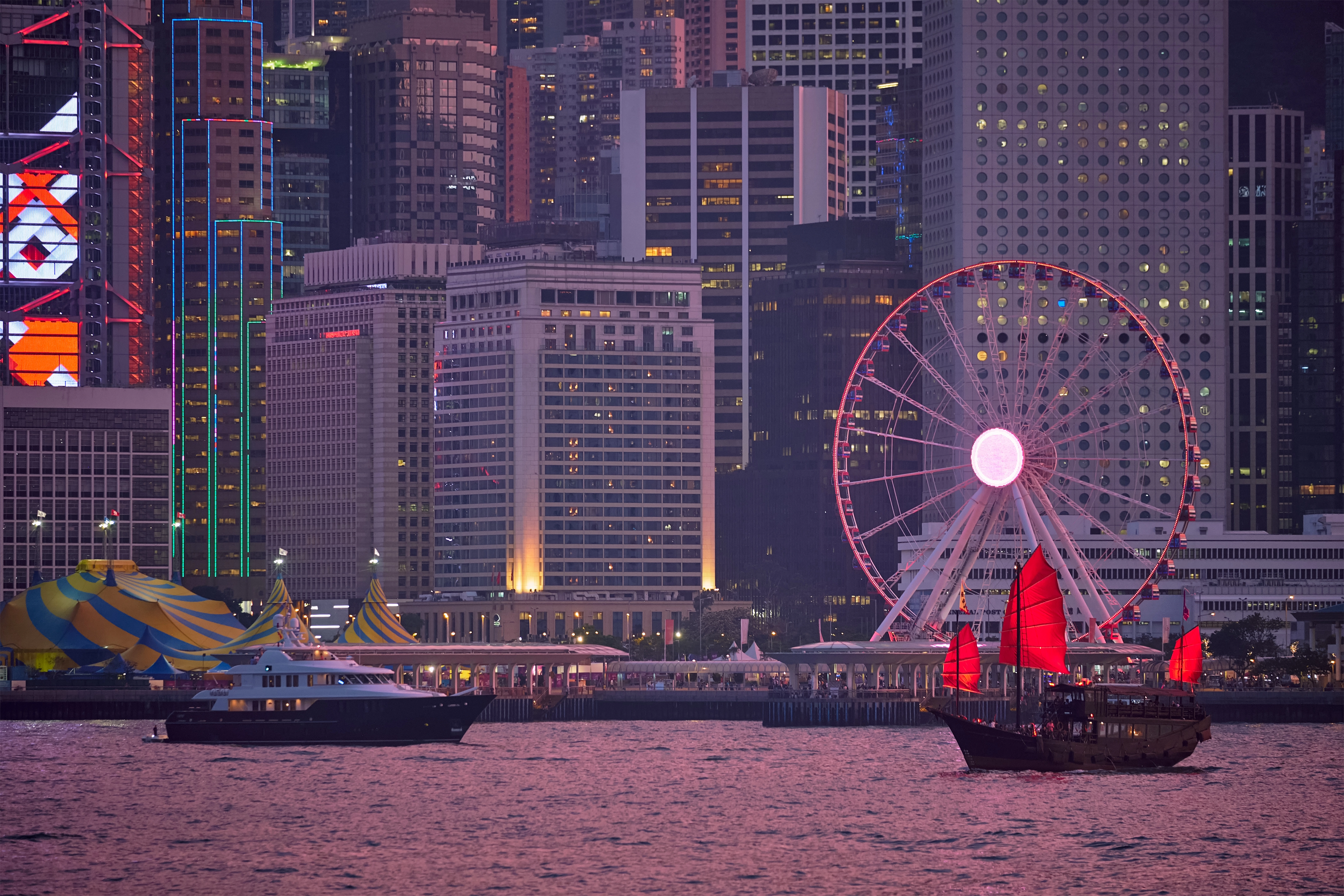 skyline-hong-kong-china-2024